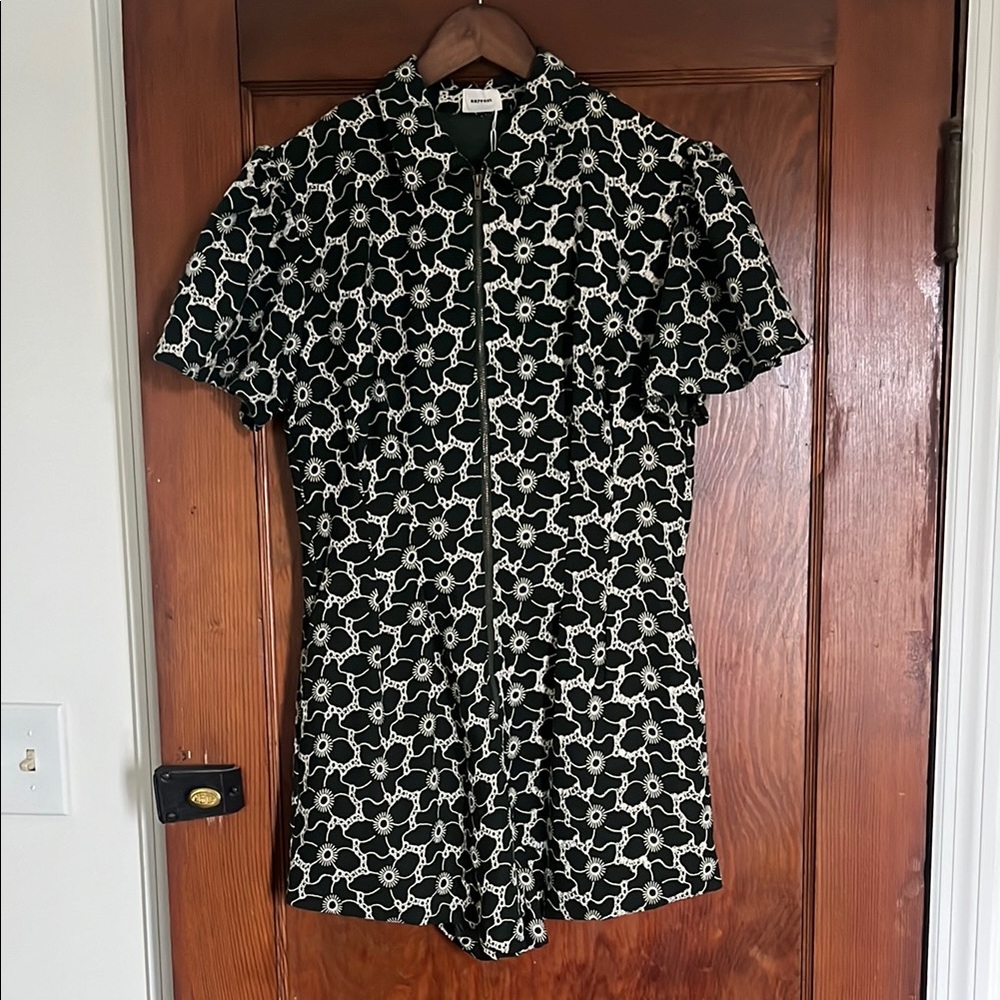 AUREUM Green and White Patterned Romper